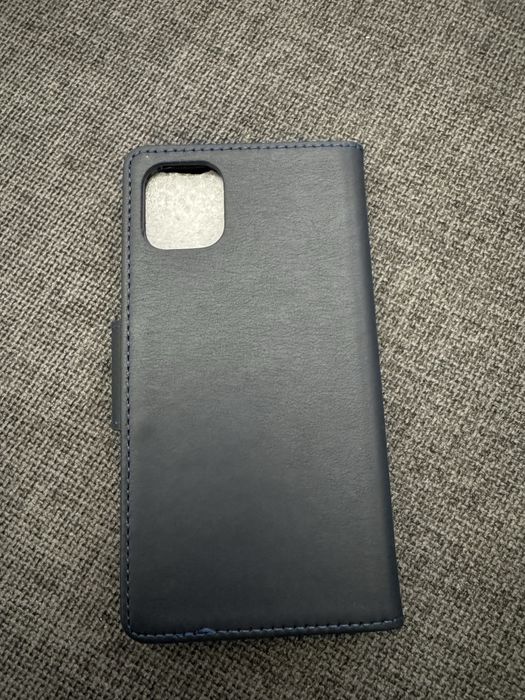 Чехол книжка на айфон-11