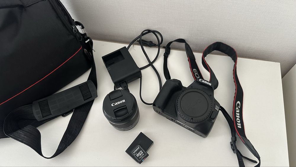 Продажа фотоаппарата Canon EOS 250D