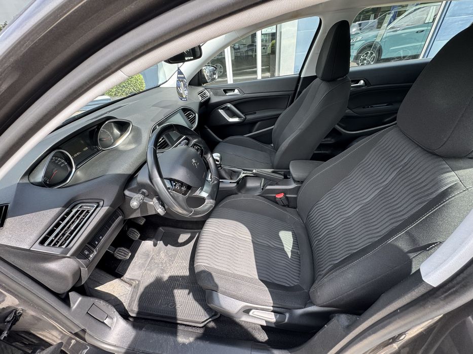 PEUGEOT 308 1.6/120hp diesel 2016 Active / Masina de navigator/ unic proprietar