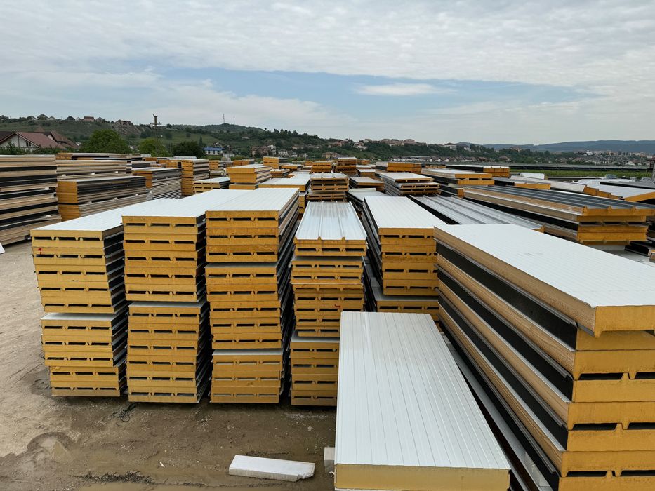 Panouri termoizolante tip sandwich 12-16cm - direct din depozit