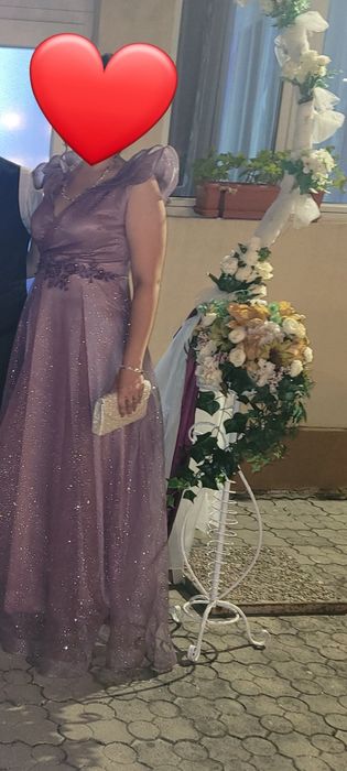 Rochie foarte eleganta cu sclipici