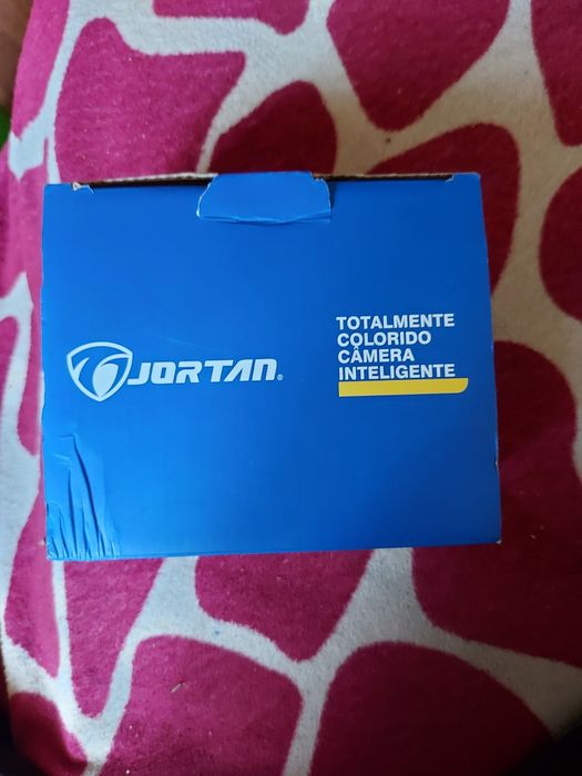 Vând cameră nouă preț negociabil