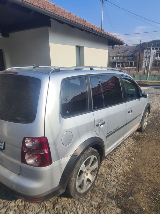 Volkswagen Touran cross