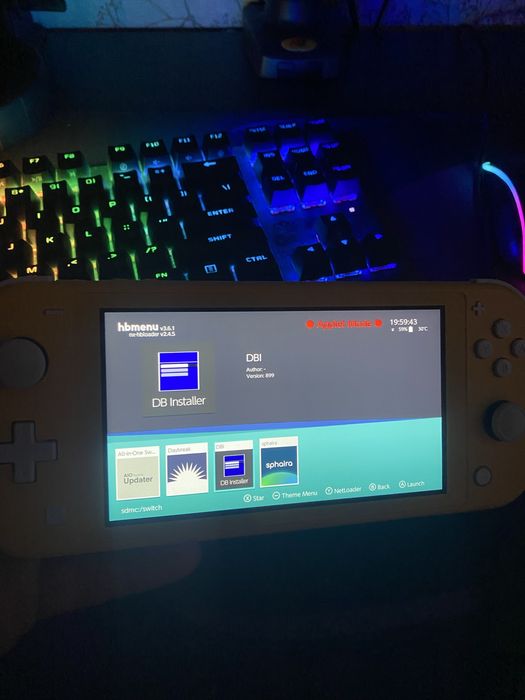 Nintendo switch lite 64 + 128