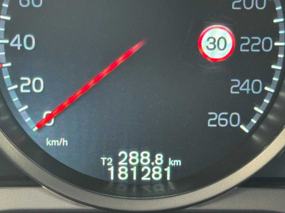 Volvo XC60 D5 Ocean Race 2015 215CP AWD