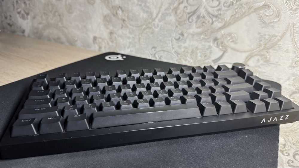 Клавиатура Ajazz AK820 чёрный.