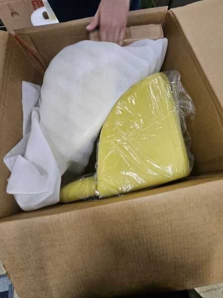 Жълт трапезен стол - Нов - 2 бр.