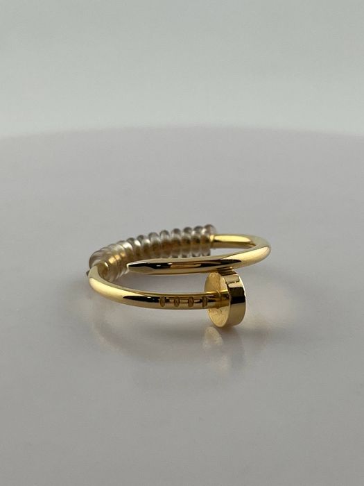 Продам оригинальное кольцо Cartier