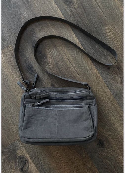 Продаю сумку спортивную