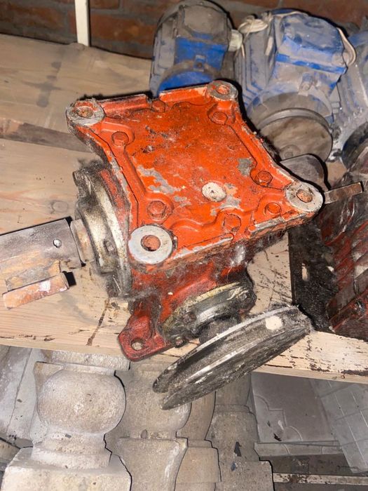 Продам электродвигатели