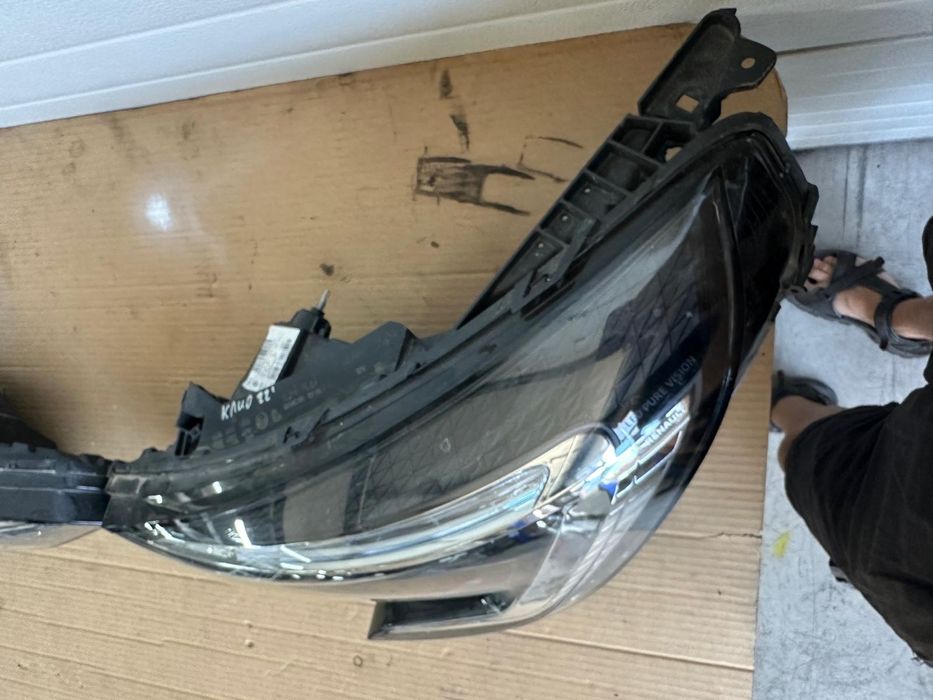 Фарове за Рено клио 2022г