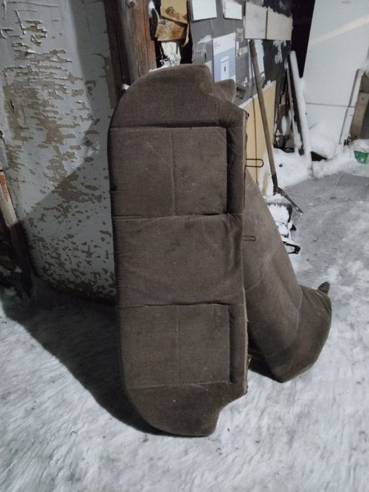 Задний ряд сидений тойота