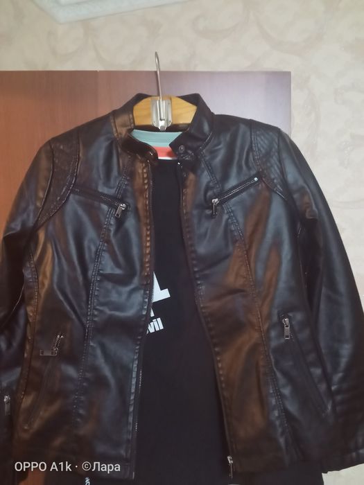 Продам куртка ЭКО кожа новая.