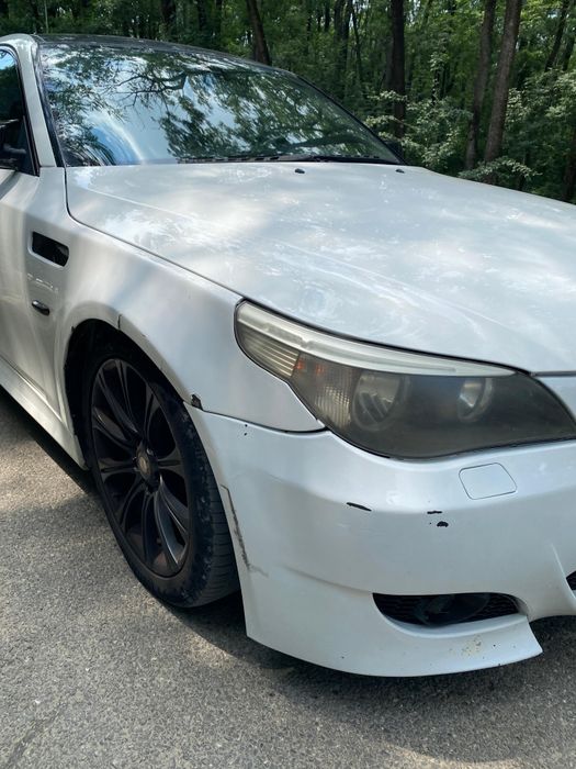 Vand BMW e60 520D sau schimb cu motocicletă