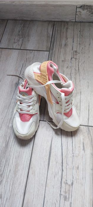 Adidași fete nike