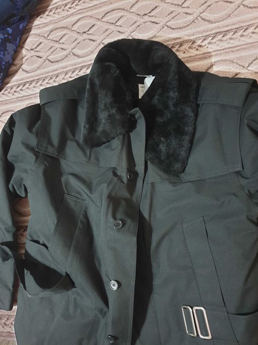 Scurtă cu mesadă și guler blana marimea 52/0