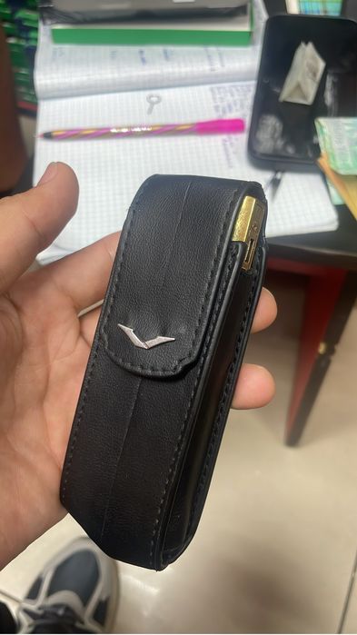Продам Vertu Signature V