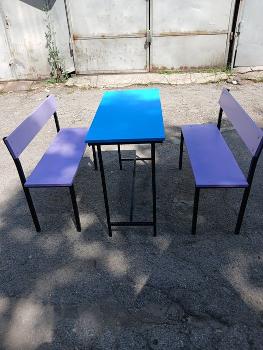 Продам стол и 2е лавочки
