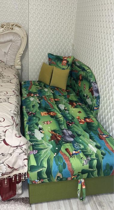 Продам детский диван