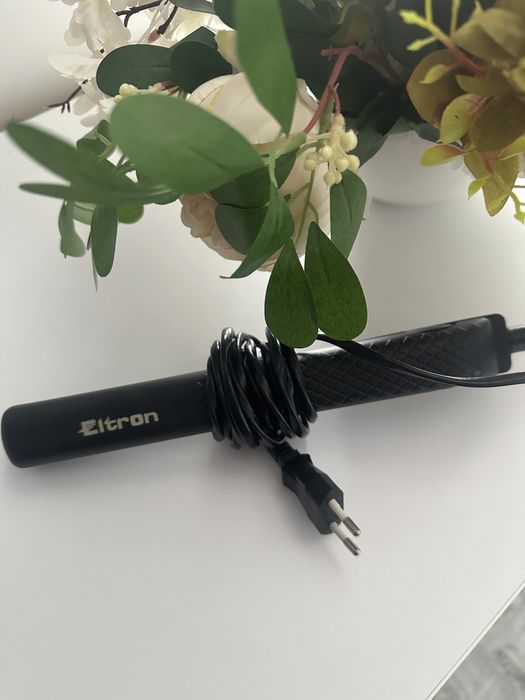 Vand placă de indreptat parul, Eltron