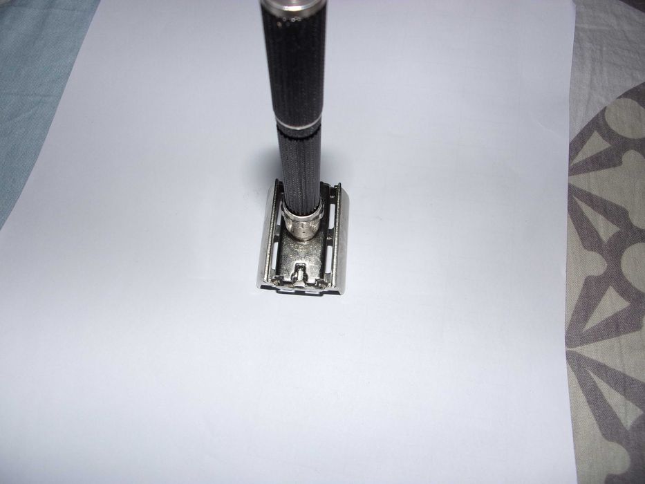 Aparat de Ras Gillette Clasic nou