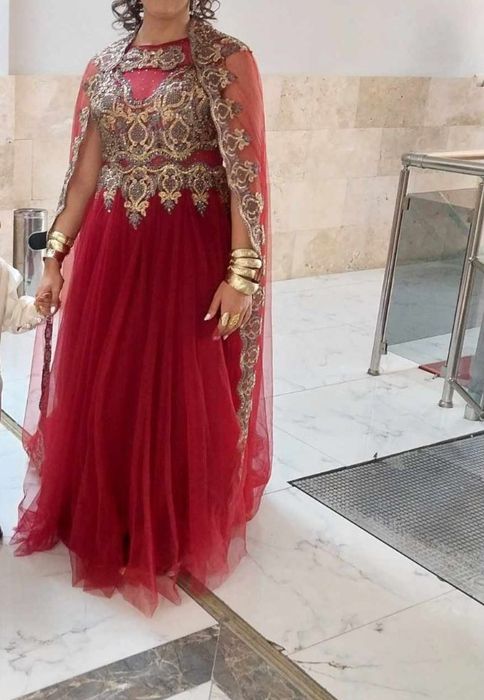 Дамска червена рокля