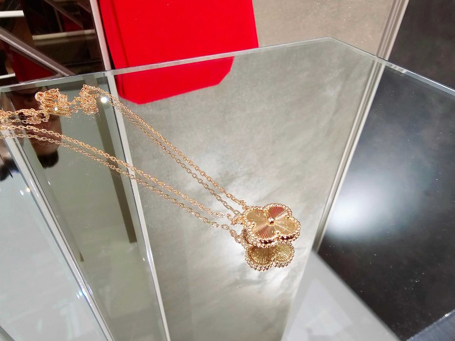 Van Cleef & Arpels VCA Rose Gold 1 Motif Alhambra Clover Дамско Колие