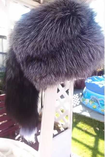 Шапка естествена кожа лисица