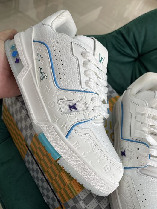 Louis Vuitton Sneakers