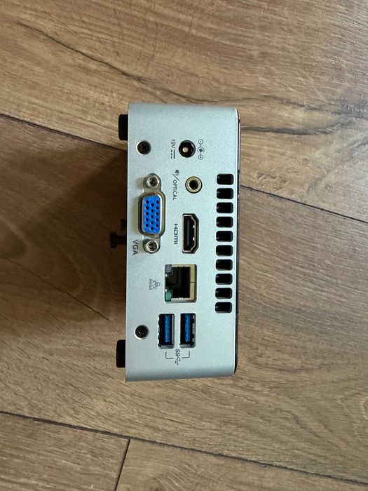 Mini pc Intel NUC NUC5PPYH