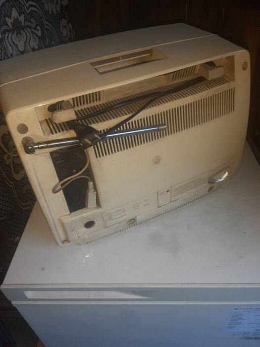 Televizor pluto de colectie