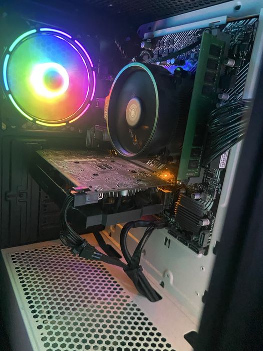 Pc gaming inca in garantie
