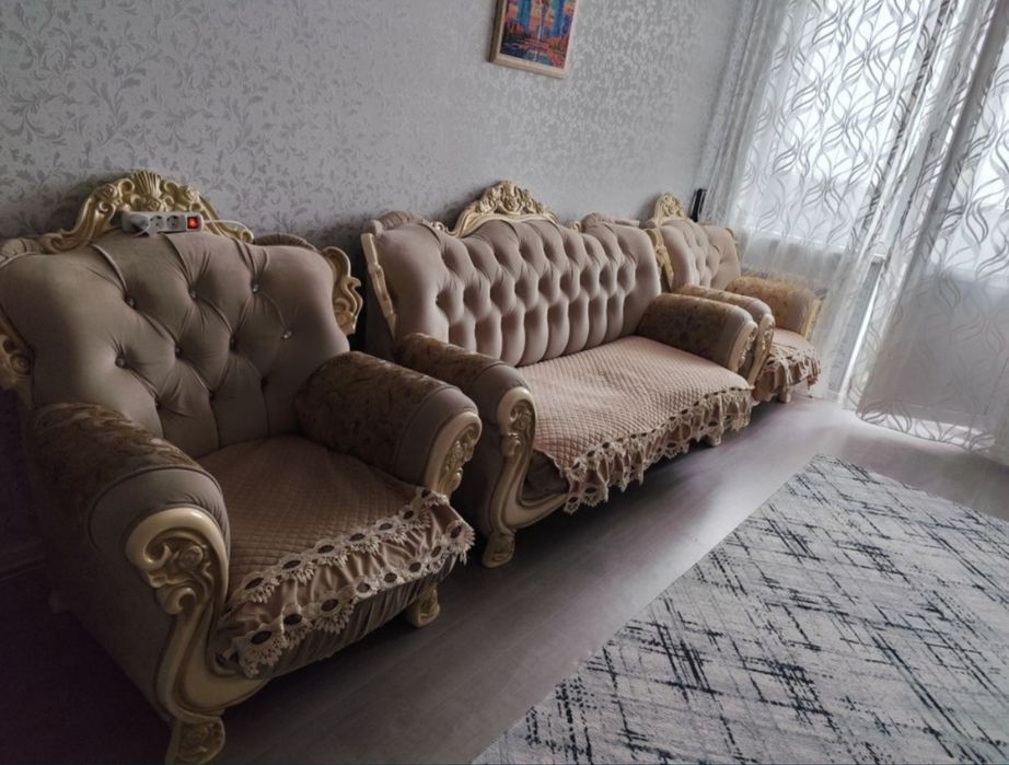 Продам диван и два кресла 45.000