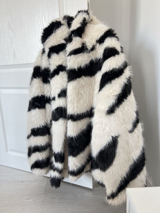 Черно бяло палто зебра