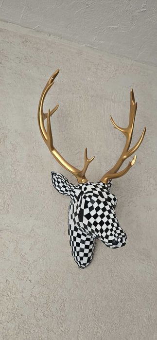 Разкошна декорация за стена.