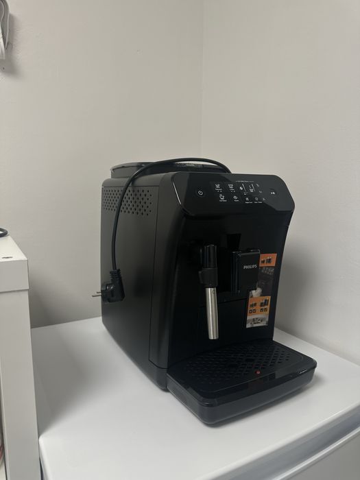 Кафеавтомат Philips серия 800, кафе машина за кафе на зърна