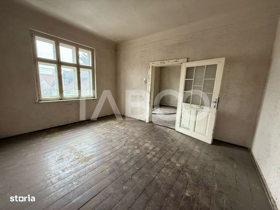 3 apartamente de vanzare la casa 132 mpu curte 966 mp Turnisor Sibiu — fotografia 1
