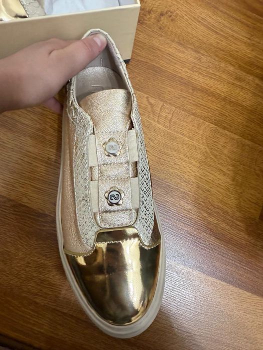 Nursace 39размер женский