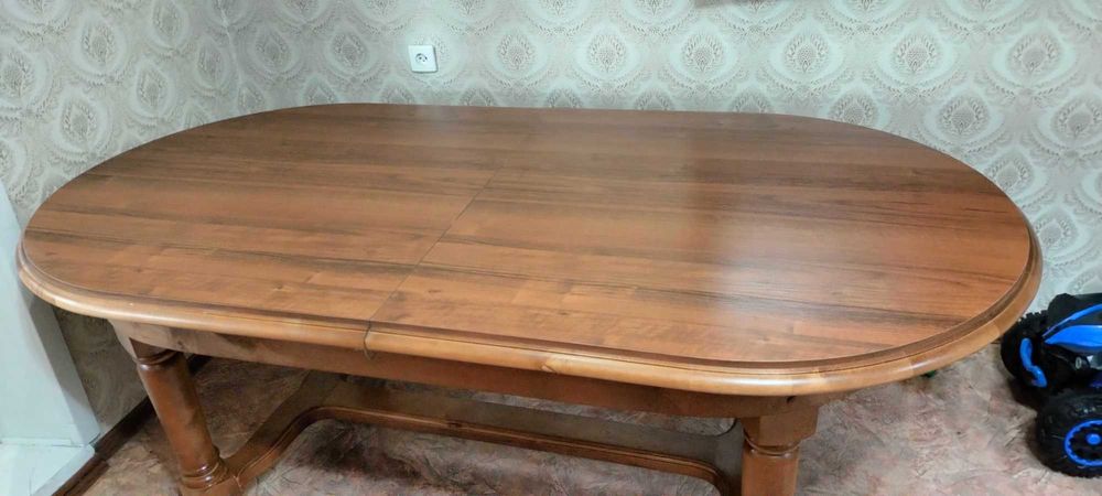 Продам стол раздвижной