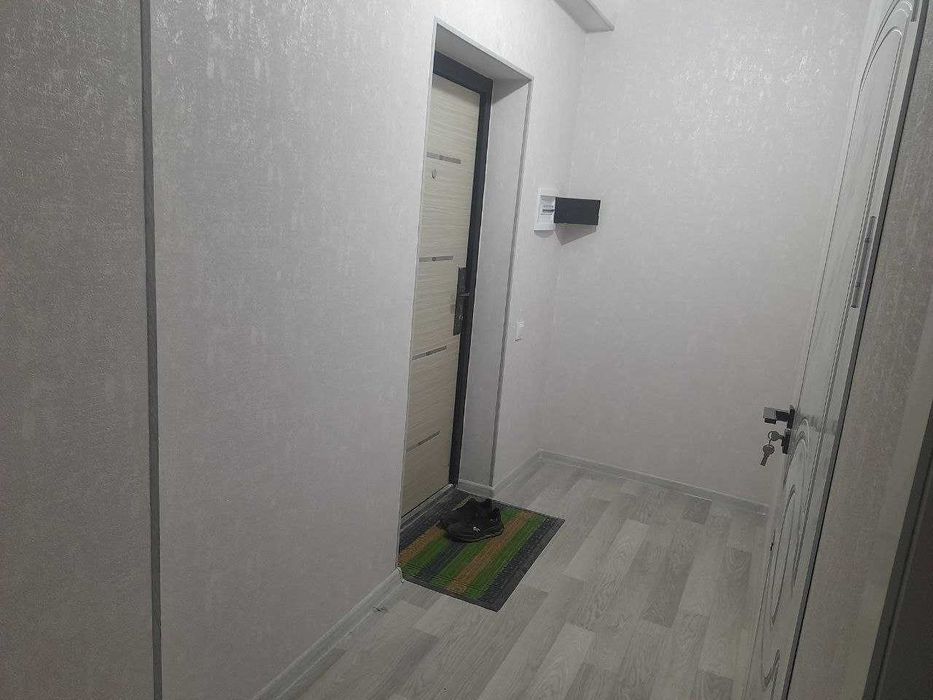 Bek baraka turar joyda joylashgan yangi dom 1 xonali