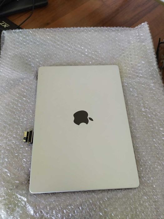 Оригинал матрица silver в сборе для MacBook Pro 2021 года
