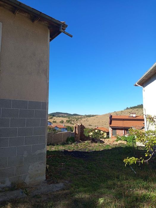 къща в с.Добростан