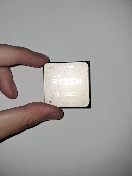 Процессор Ryzen 5700x