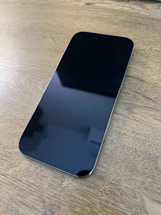 iPhone 17 Air 512GB White заключен