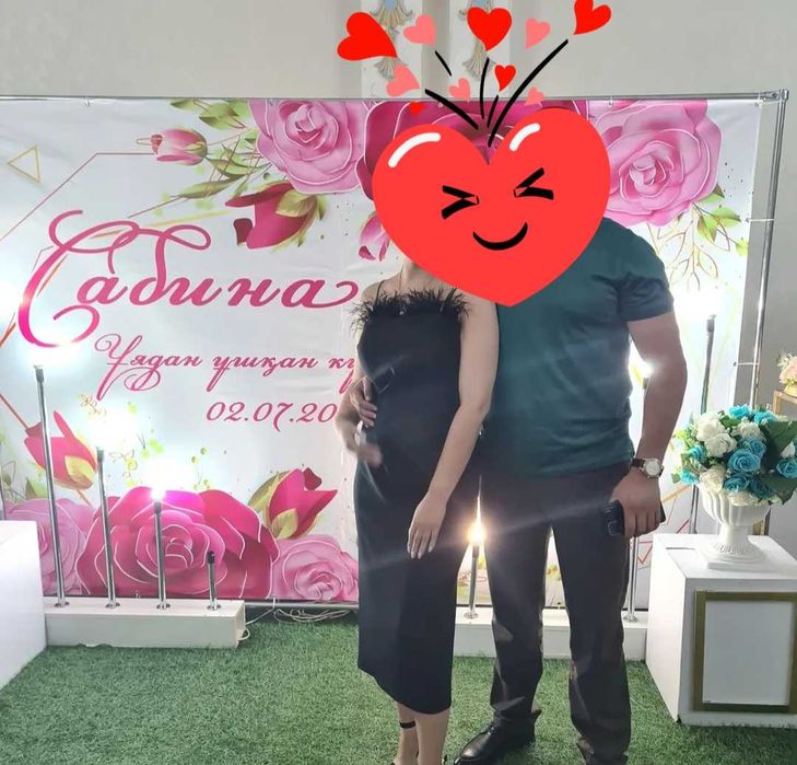 Продам платье черно