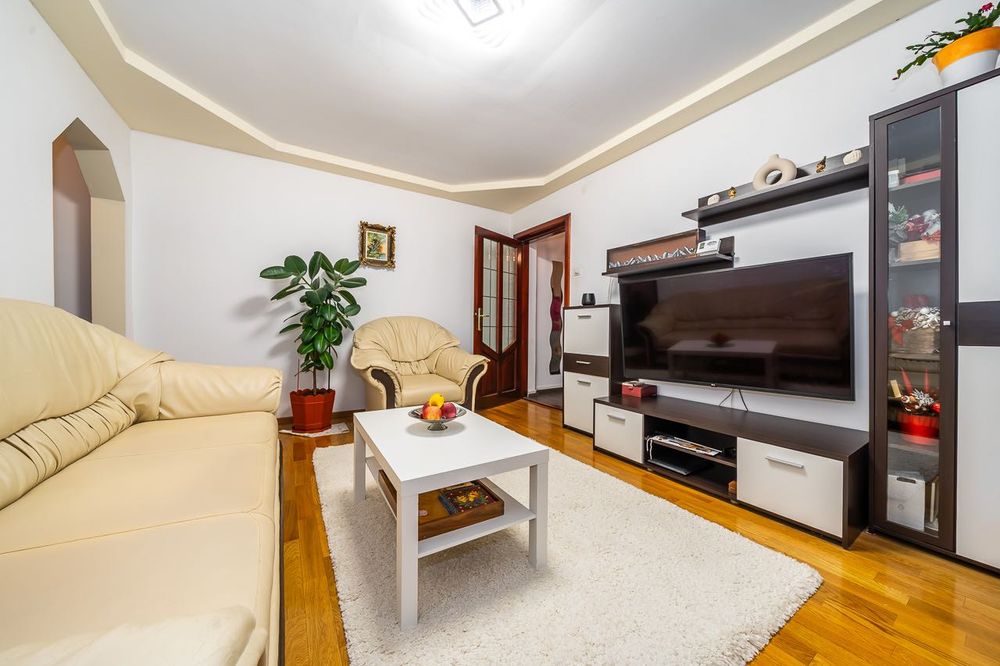 Apartament 3 camere, renovat, Bulevardul Unirii-Central