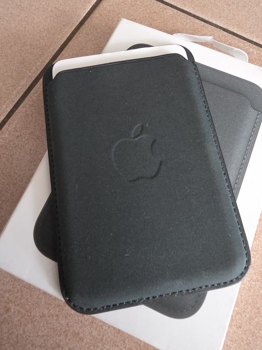 Apple IPhone FineWoven Wallet-Original