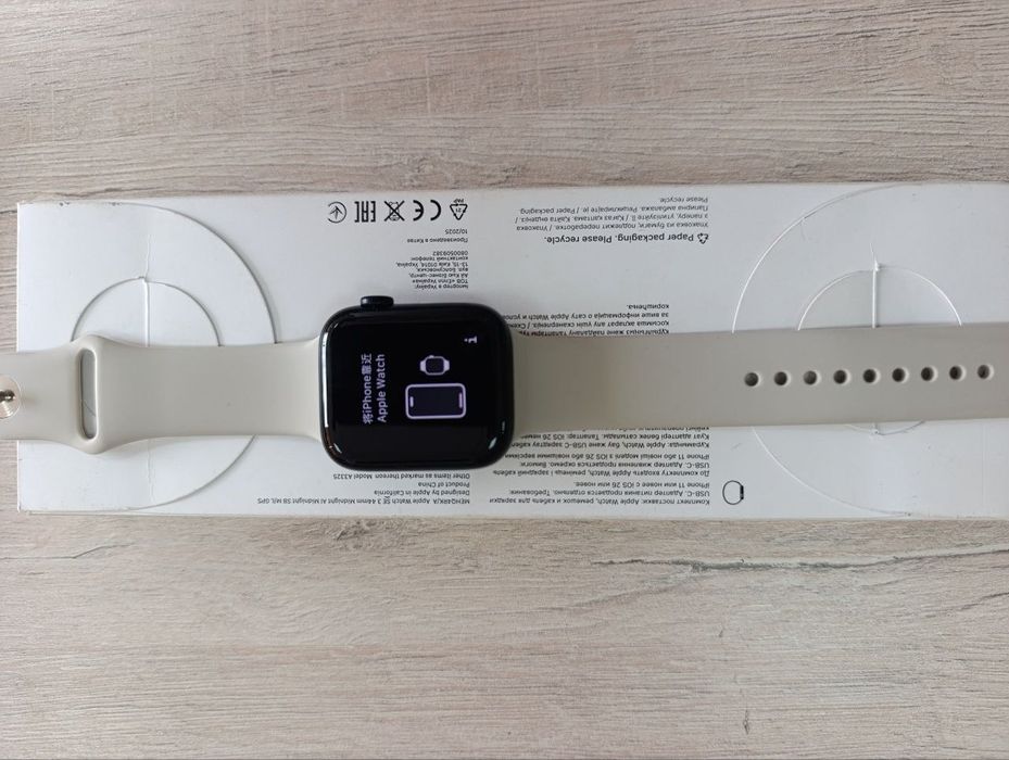 Apple Watch SE 3 44mm