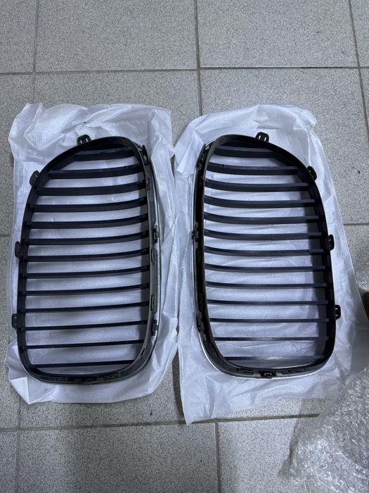 Решетки ноздри BMW F01