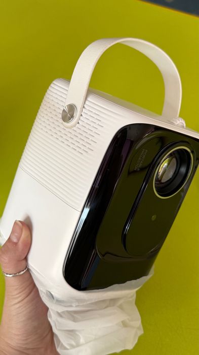 Projector 5G, Model:S10
